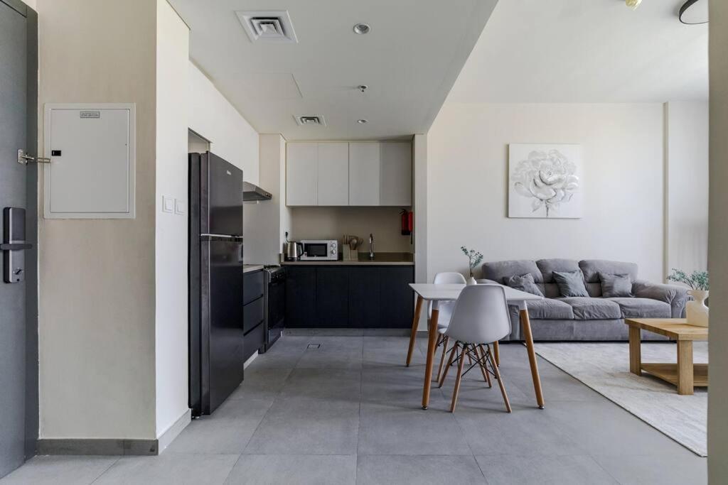 Sahab - Solo 1Br Apt In Al Jada Sardzsa Kültér fotó
