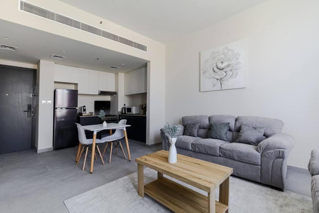 Sahab - Solo 1Br Apt In Al Jada Sardzsa Kültér fotó