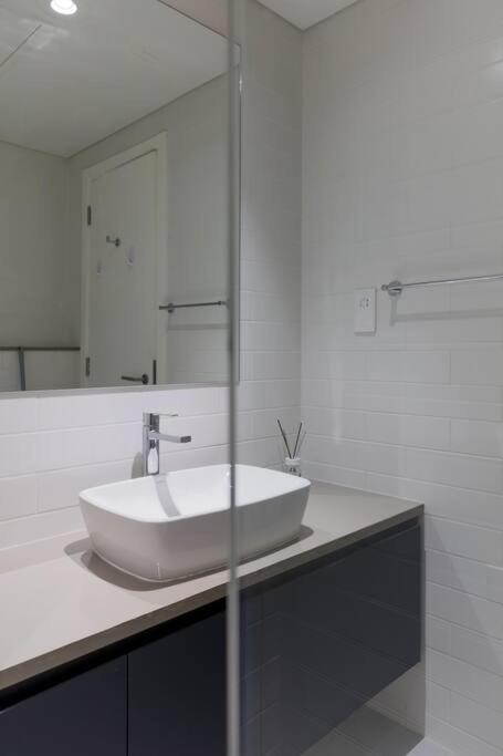 Sahab - Solo 1Br Apt In Al Jada Sardzsa Kültér fotó