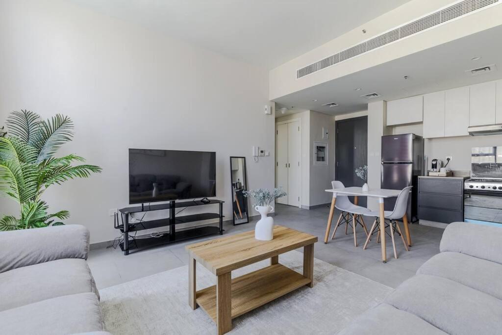 Sahab - Solo 1Br Apt In Al Jada Sardzsa Kültér fotó