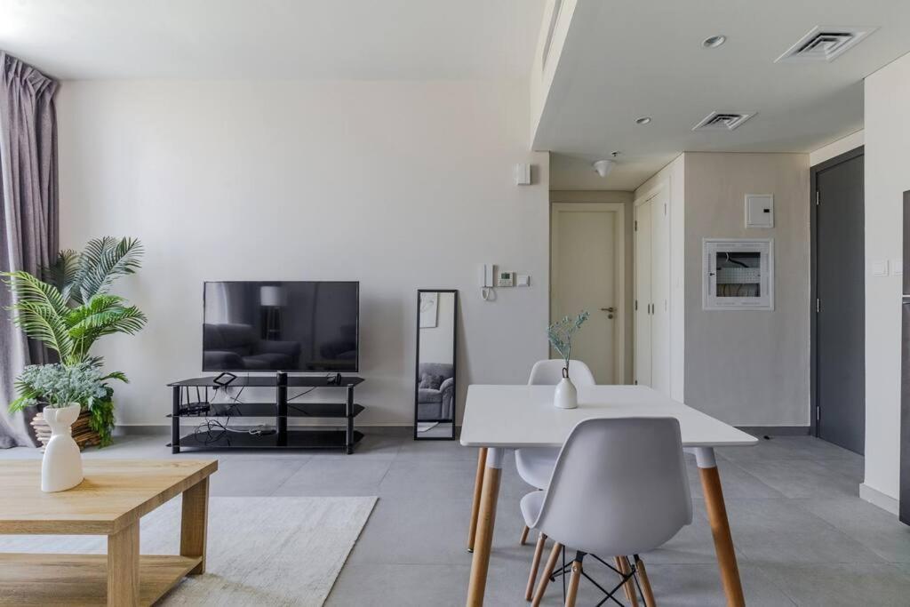 Sahab - Solo 1Br Apt In Al Jada Sardzsa Kültér fotó