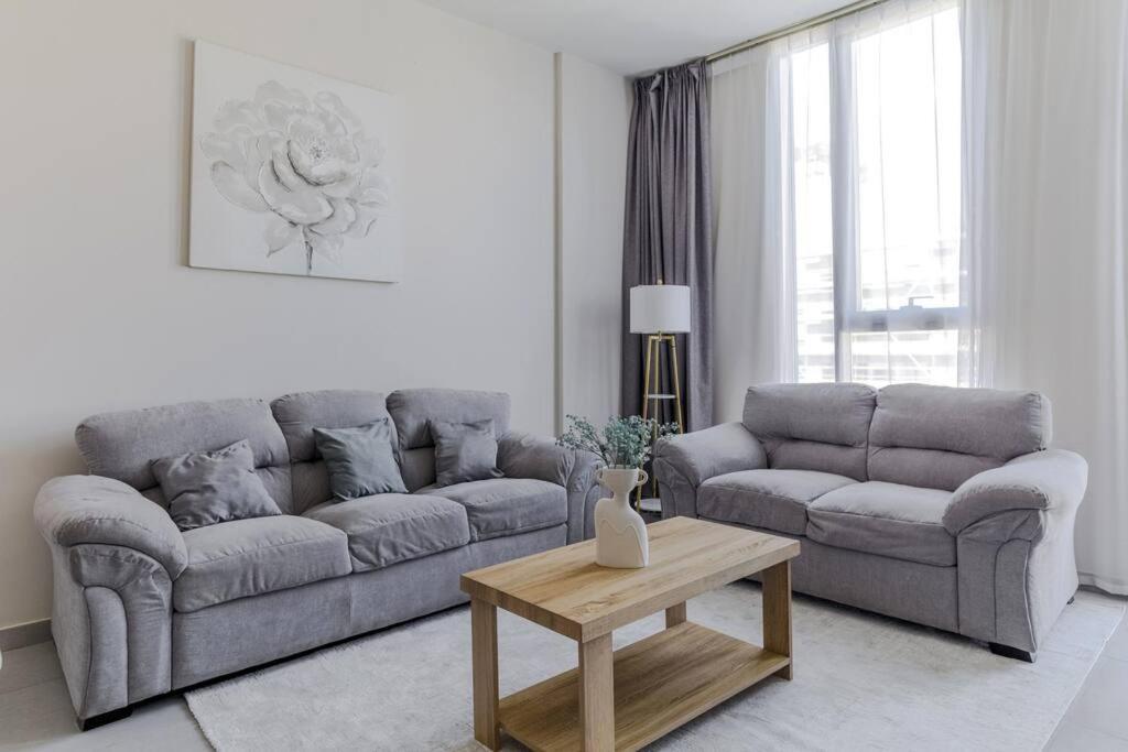 Sahab - Solo 1Br Apt In Al Jada Sardzsa Kültér fotó