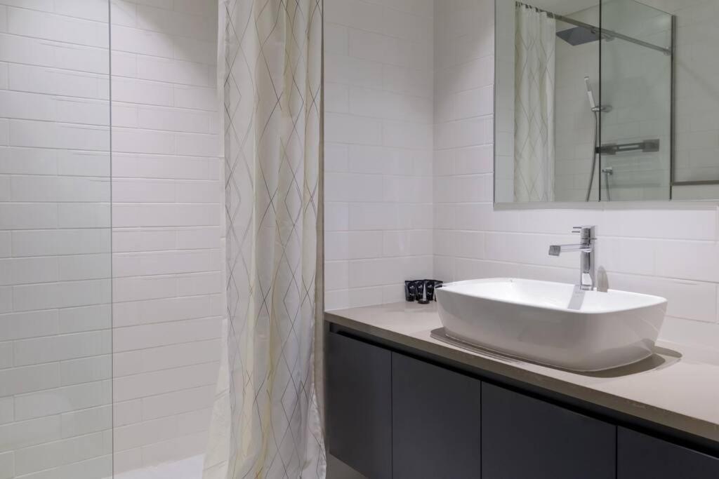 Sahab - Solo 1Br Apt In Al Jada Sardzsa Kültér fotó